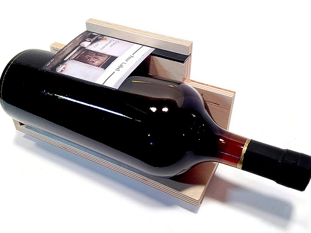 Правильное нанесение этикетки вручную: практические советы и технология